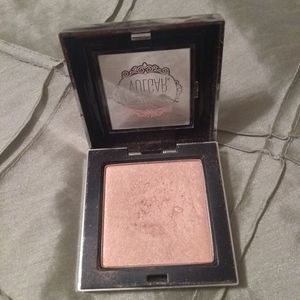 Pretty vulgar bronzer